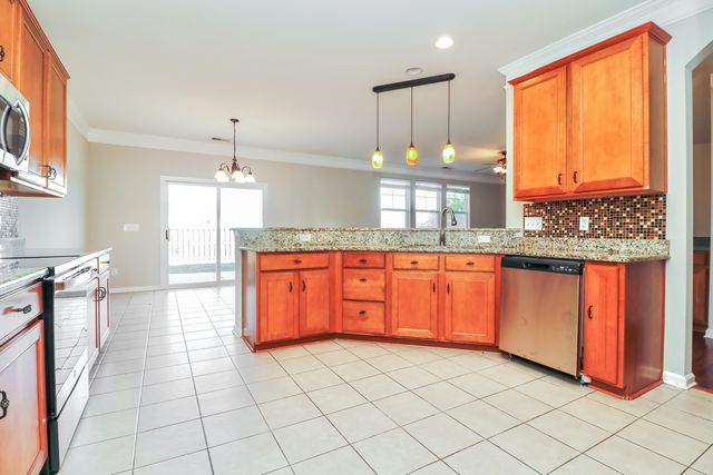 302 Sanctuary Park Drive, Summerville, SC 29486