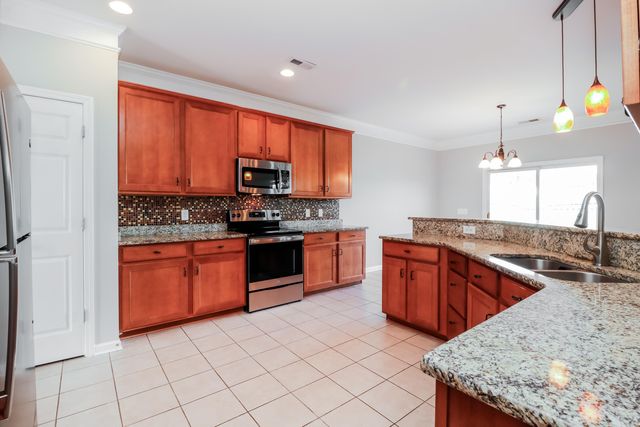 302 Sanctuary Park Drive, Summerville, SC 29486