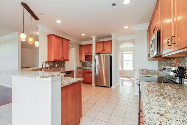 302 Sanctuary Park Drive, Summerville, SC 29486