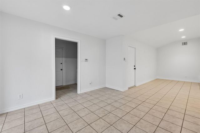 15353 Arrowhead Bend, Willis, TX 77378