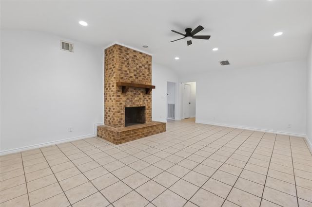 15353 Arrowhead Bend, Willis, TX 77378