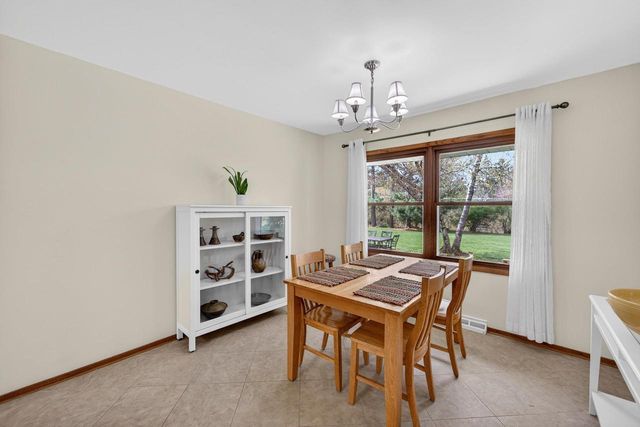 2110 Sheridan Drive, Madison, WI 53704