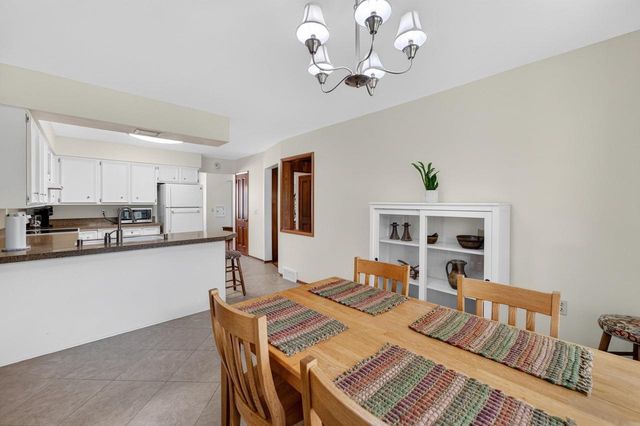 2110 Sheridan Drive, Madison, WI 53704