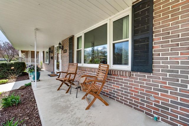 2110 Sheridan Drive, Madison, WI 53704