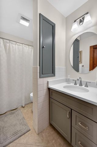 2110 Sheridan Drive, Madison, WI 53704