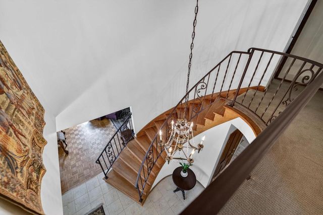 2110 Sheridan Drive, Madison, WI 53704