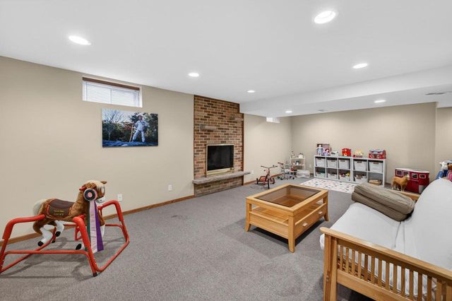 2110 Sheridan Drive, Madison, WI 53704