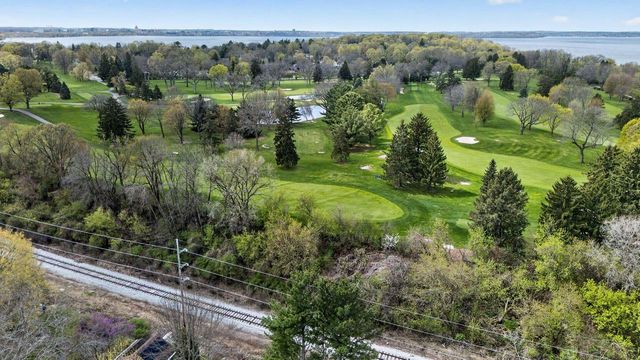2110 Sheridan Drive, Madison, WI 53704