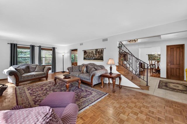 2110 Sheridan Drive, Madison, WI 53704