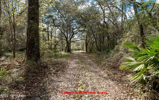 4333 HAWK HAVEN Road, Middleburg, FL 32068