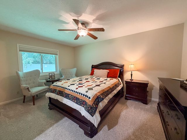 125 Regency Pkwy, La Porte, IN 46350
