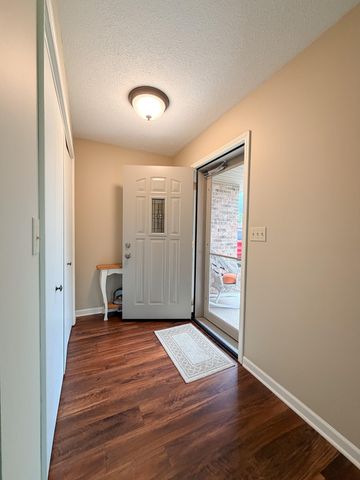 125 Regency Pkwy, La Porte, IN 46350