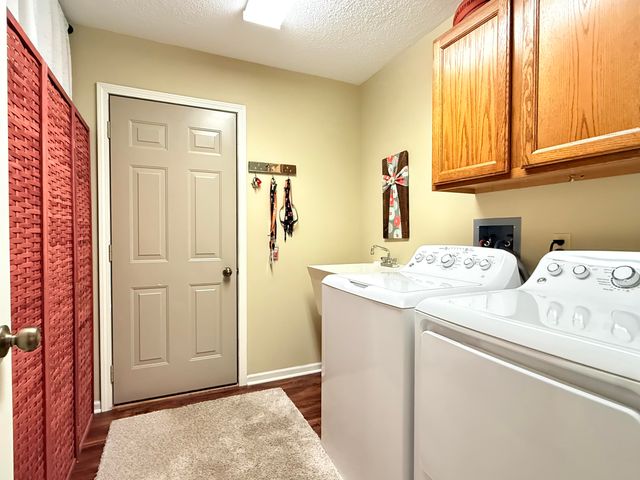 125 Regency Pkwy, La Porte, IN 46350