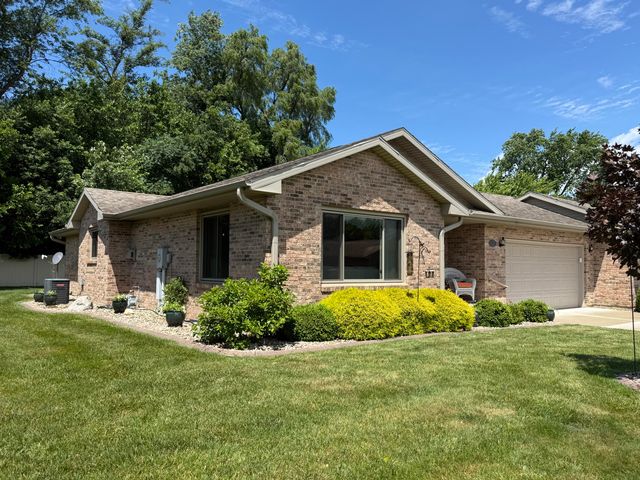 125 Regency Pkwy, La Porte, IN 46350