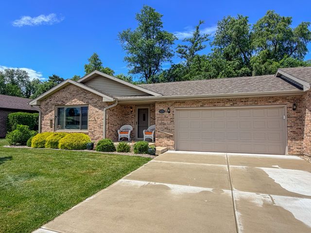 125 Regency Pkwy, La Porte, IN 46350