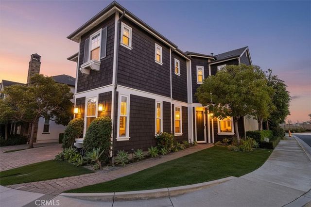 17271 Wareham, Huntington Beach, CA 92649