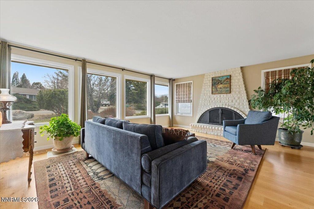 Image 12 of property listing at 120 Drew Drive, Reno, NV 89511