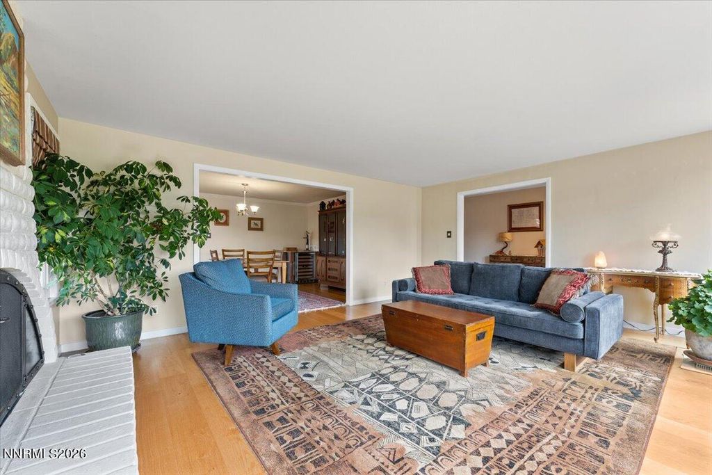 Image 16 of property listing at 120 Drew Drive, Reno, NV 89511