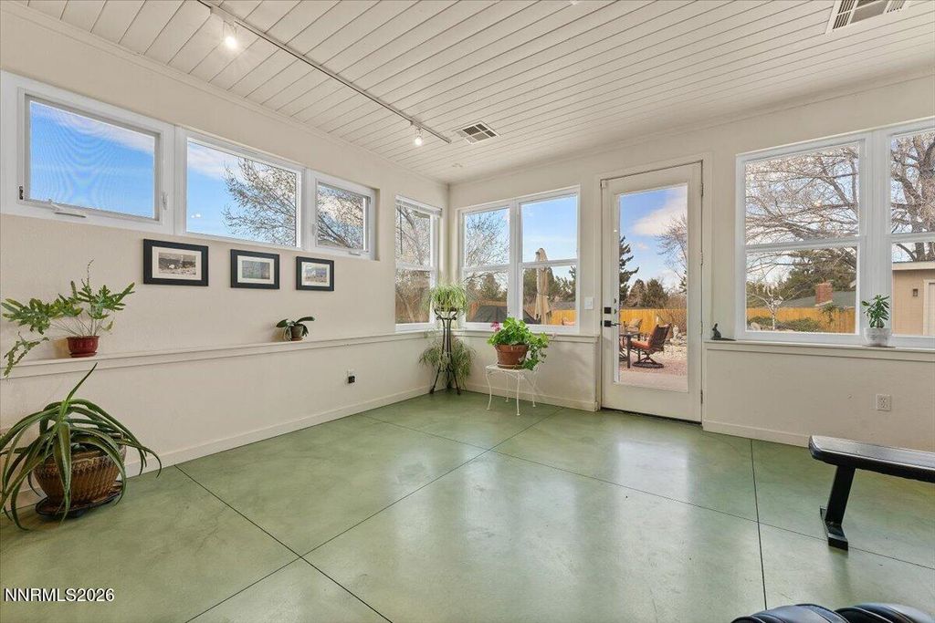 Image 31 of property listing at 120 Drew Drive, Reno, NV 89511