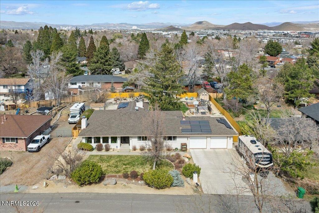 Image 5 of property listing at 120 Drew Drive, Reno, NV 89511