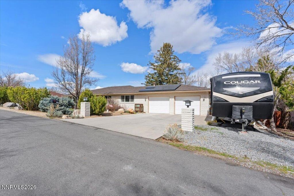 Image 8 of property listing at 120 Drew Drive, Reno, NV 89511