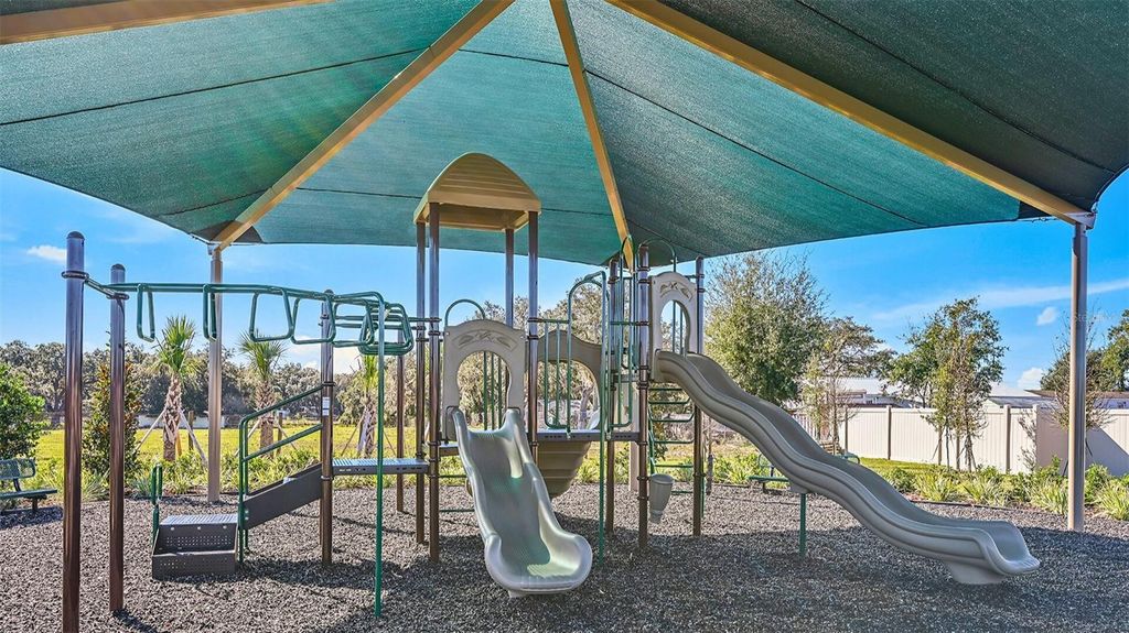 Image 29 of property listing at 1087 FORESHORE LANE, Haines City, FL 33844