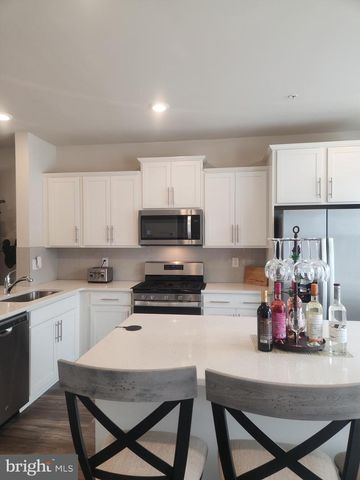5043 MACDONOUGH PL, Frederick, MD 21703