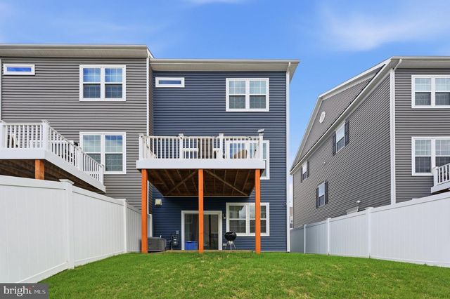 5043 MACDONOUGH PL, Frederick, MD 21703