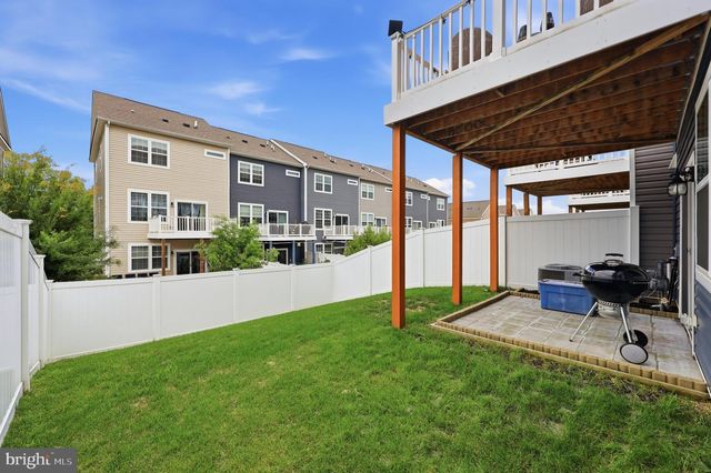 5043 MACDONOUGH PL, Frederick, MD 21703