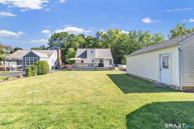 15 Evelyn Street, Trumbull, CT 06611