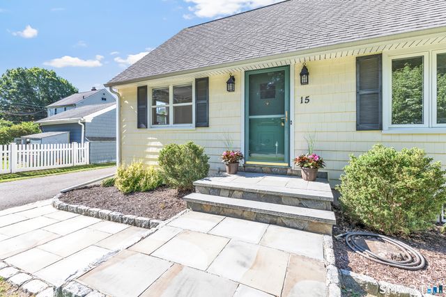 15 Evelyn Street, Trumbull, CT 06611
