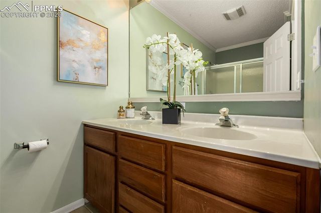 3167 Hearthridge Circle, Colorado Springs, CO 80918