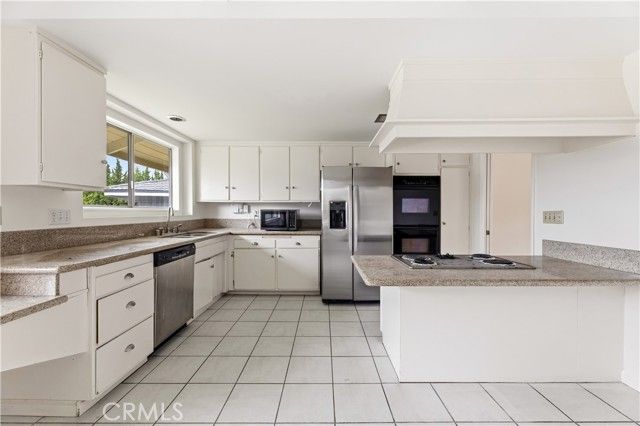 5602 Sunmist Drive, Rancho Palos Verdes, CA 90275