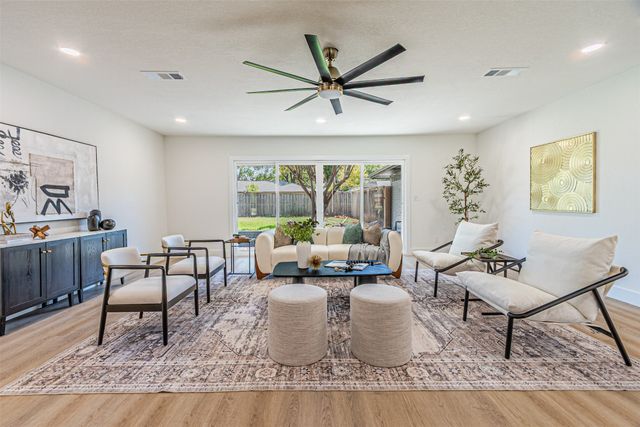 2716 Arborcove Drive, Plano, TX 75075
