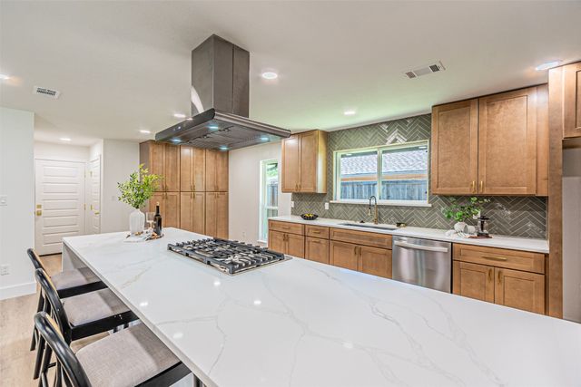 2716 Arborcove Drive, Plano, TX 75075