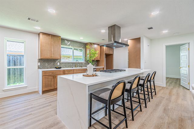 2716 Arborcove Drive, Plano, TX 75075