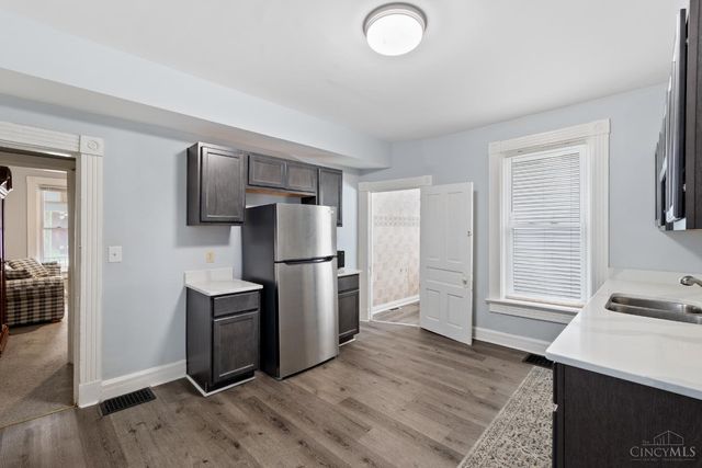 106 Township Avenue, Elmwood Place, OH 45216