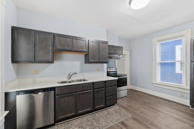 106 Township Avenue, Elmwood Place, OH 45216