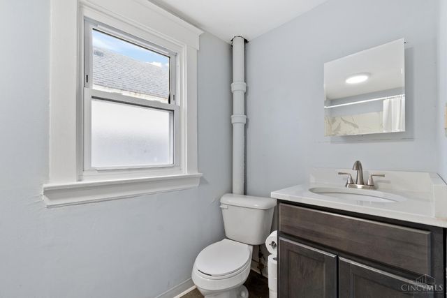 106 Township Avenue, Elmwood Place, OH 45216