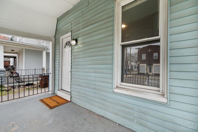 106 Township Avenue, Elmwood Place, OH 45216