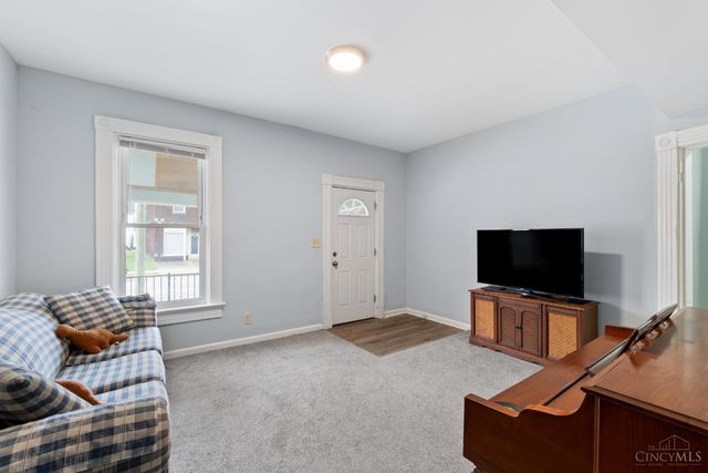 106 Township Avenue, Elmwood Place, OH 45216