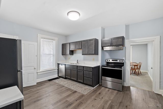 106 Township Avenue, Elmwood Place, OH 45216