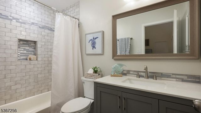 906 Merritt Dr, Hillsborough Twp., NJ 08844
