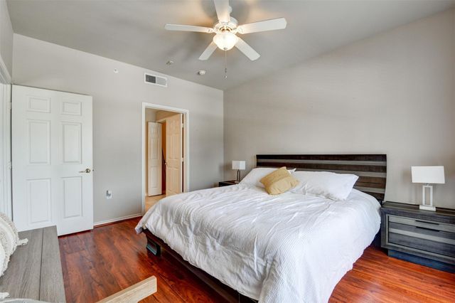 2400 Mccue Road 448, Houston, TX 77056