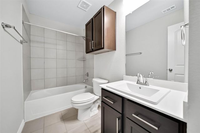 11910 Amber Oak Way, Tomball, TX 77375