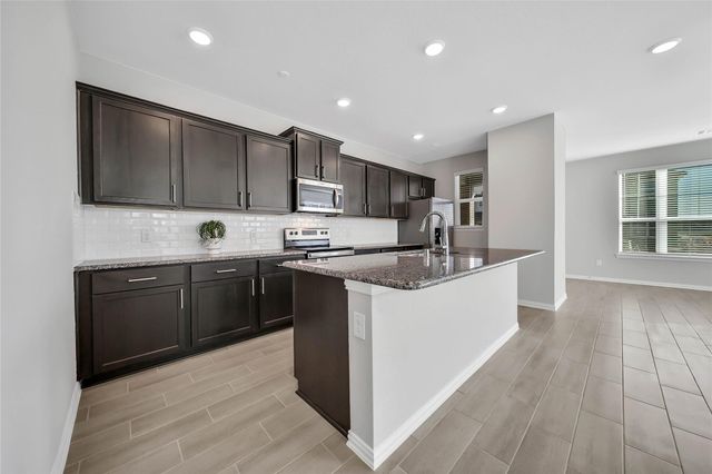 11910 Amber Oak Way, Tomball, TX 77375
