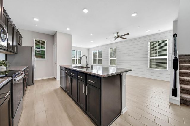 11910 Amber Oak Way, Tomball, TX 77375