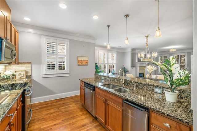 102 Knob Hills Circle, Decatur, GA 30030