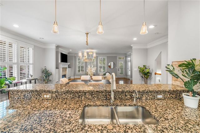 102 Knob Hills Circle, Decatur, GA 30030