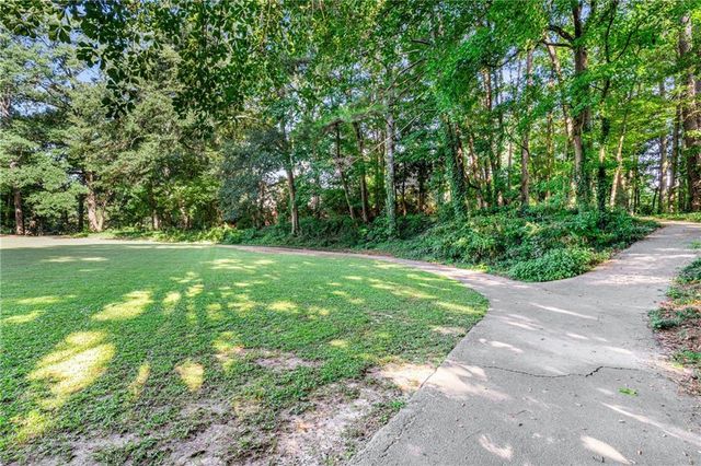 102 Knob Hills Circle, Decatur, GA 30030